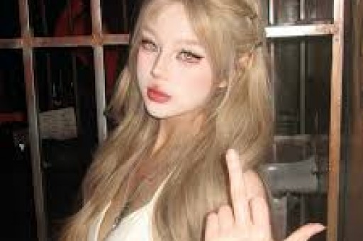 腾格尔、韩红被曝跨年演唱会假唱内娱最后一块遮羞布被扯下