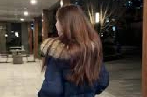 曝小马云疑恋爱女方正脸曝光颜值高身材好私密吻照流露